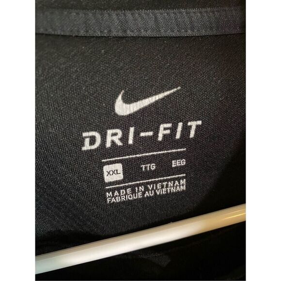Nike Dri-Fit 1/4‎ Zip Jacket - Picture 3 of 6